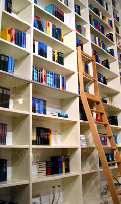 white_book_shelf400